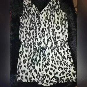 Kardashian size large romper